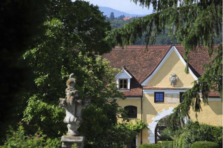 Schlosshotel Obermayerhofen Sebersdorf エクステリア 写真