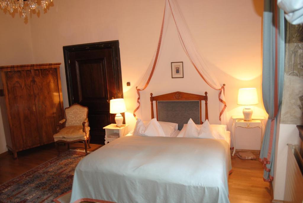Schlosshotel Obermayerhofen Sebersdorf 部屋 写真